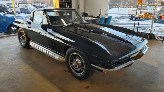 1966 CHEVY CORVETTE Base in Black — front three-quarter view