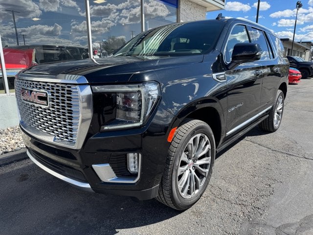 2021 GMC Yukon Denali in Black — front three-quarter view