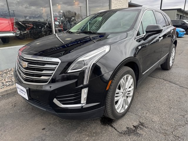 2019 Cadillac XT5 Premium Luxury AWD in Stellar Black Metallic — front three-quarter view