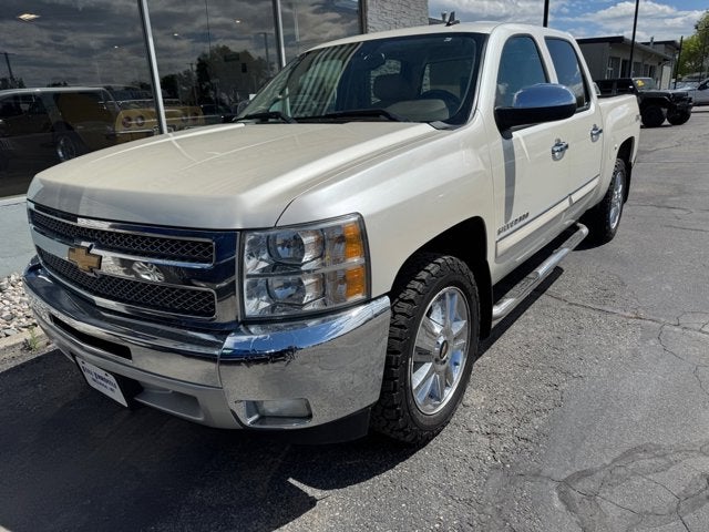 2013 Chevrolet Silverado 1500 LT in White Diamond Tricoat — front three-quarter view