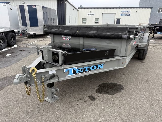 26 TETON DUMP 14K Base in Gray — front three-quarter view