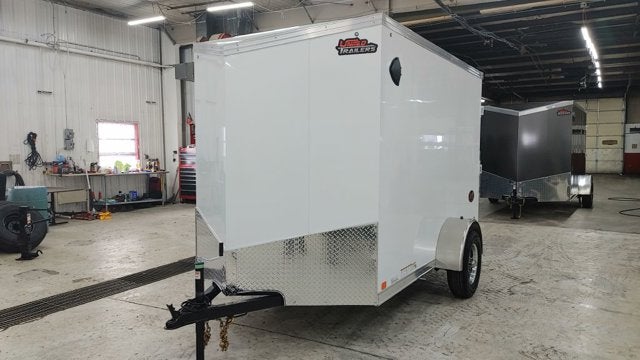 2022 UNITED TRAILERS ENCLOSED CARGO Base in White — front three-quarter view